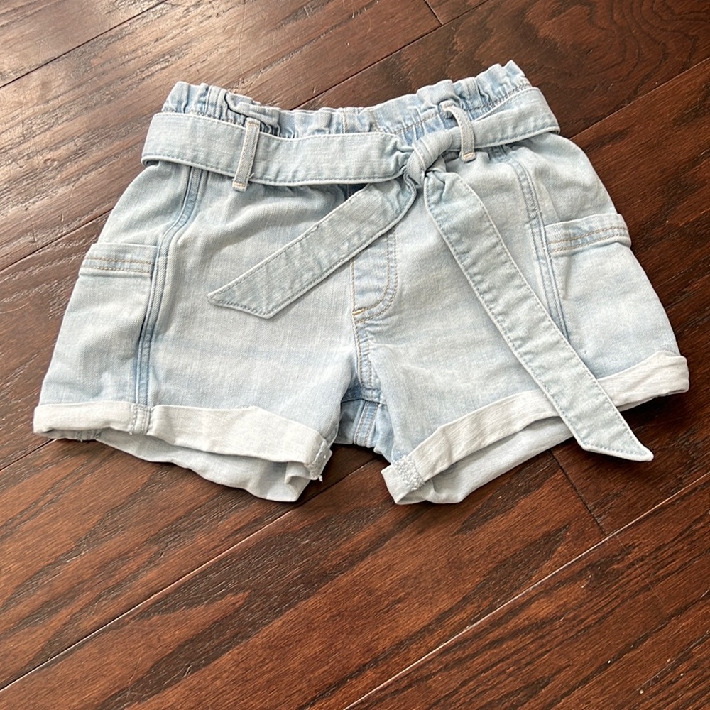 Abercrombie 9/10 girls jean shorts